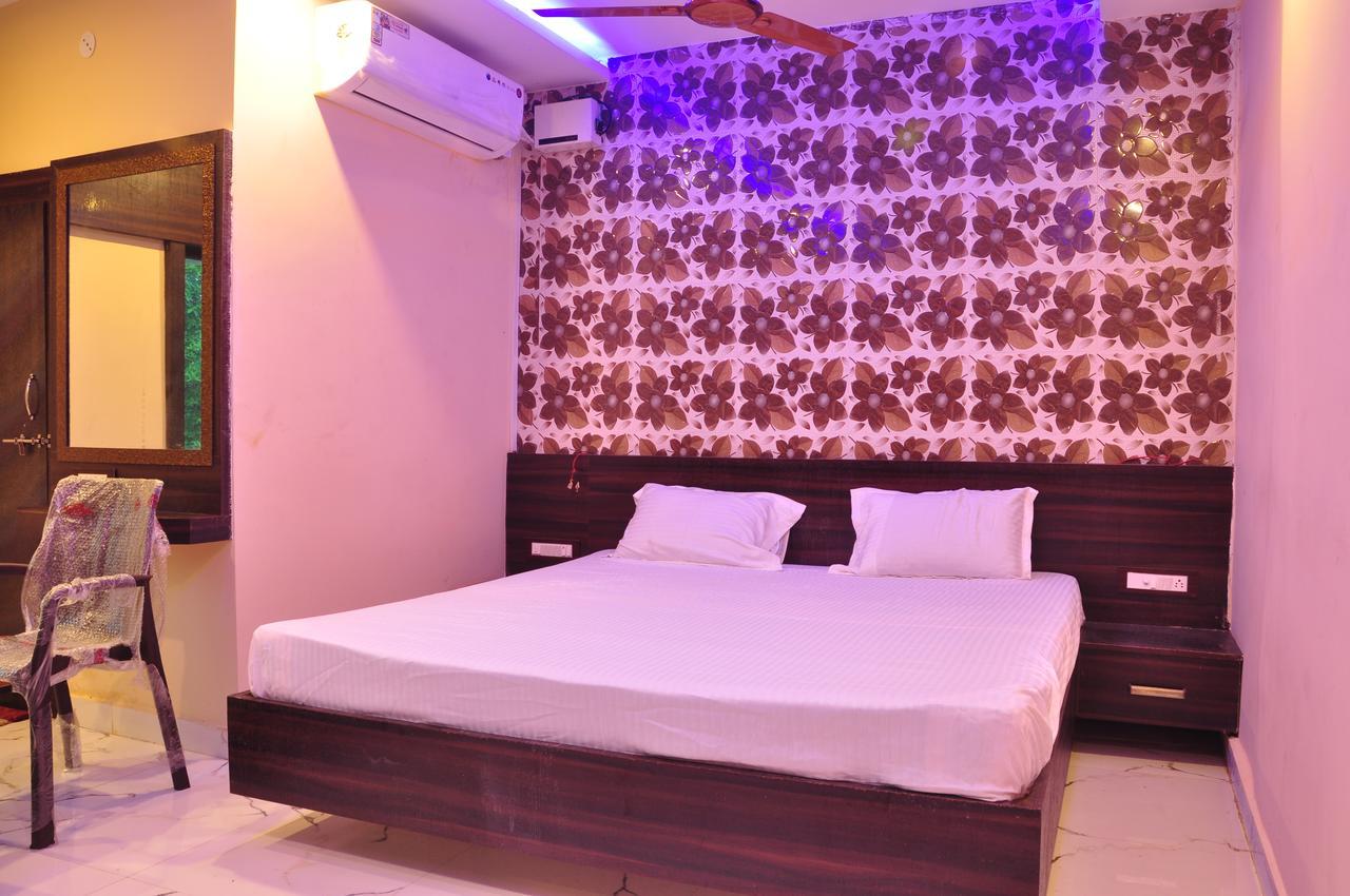 Hotel Golden Inn Balangir Exteriör bild